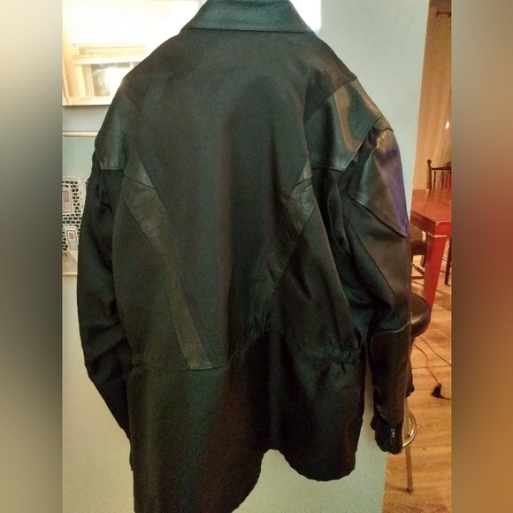 Motorcycle jacket - Picture 8 of 8